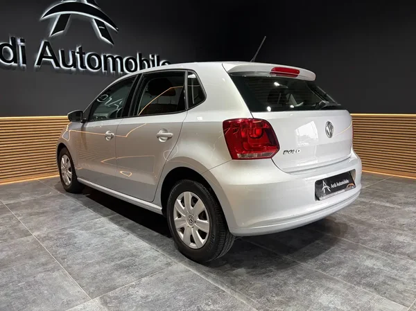 Volkswagen Polo (2014) — foto 15 van 18