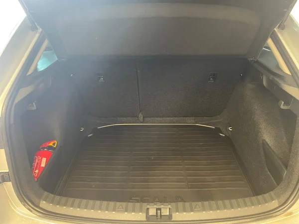 SKODA Scala (2024) — foto 6 van 20