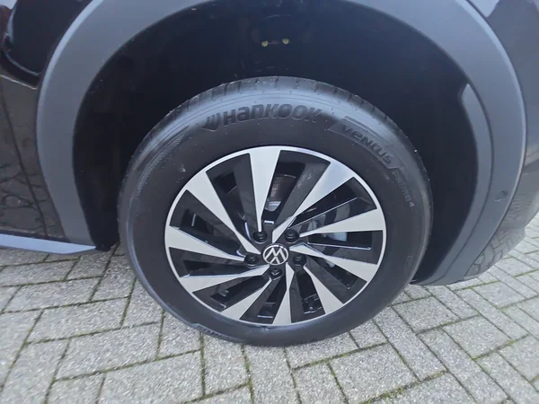 VOLKSWAGEN T-Roc (2025) — foto 8 van 24