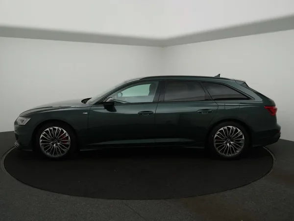 Audi A6 (2020) — foto 2 van 32