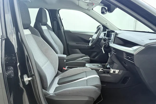 Opel Frontera (2025) — foto 14 van 16
