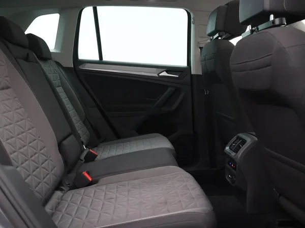 Volkswagen Tiguan (2022) — foto 25 van 29