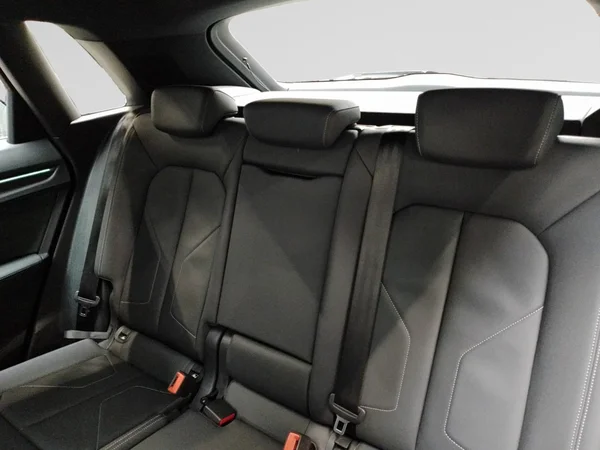 AUDI Q3 (2019) — foto 9 van 22