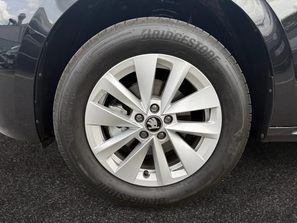SKODA Kamiq (2026) — foto 15 van 18