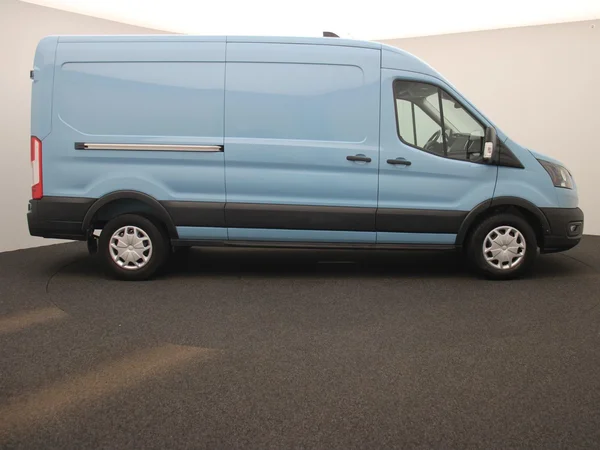 Ford Transit (2023) — foto 36 van 39