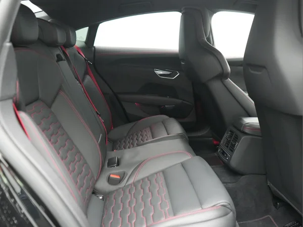 AUDI RS e-tron GT (2021) — foto 5 van 35