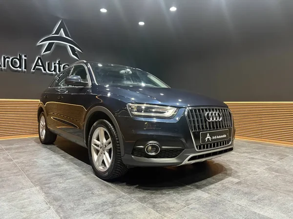 Audi Q3 (2015) — foto 14 van 20
