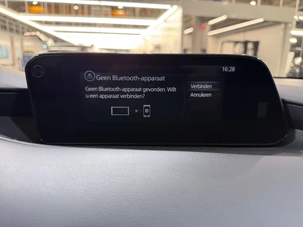 Mazda 3 (2022) — foto 15 van 29