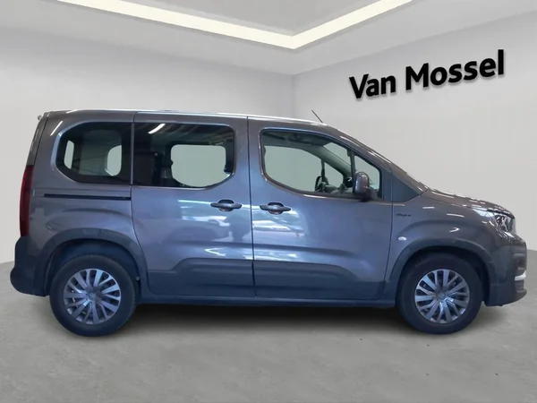 Peugeot Rifter (2021) — foto 14 van 18