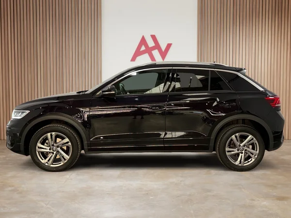 Volkswagen T-Roc (2023) — foto 2 van 30