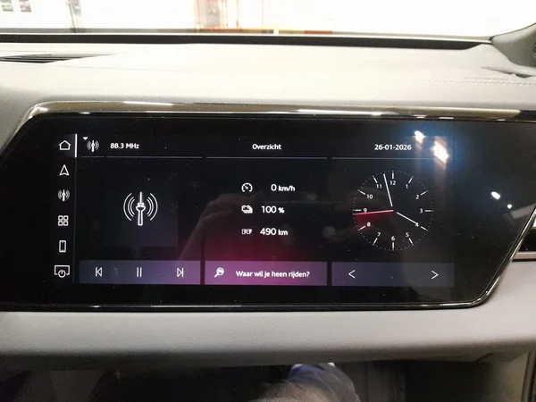 AUDI A5 Avant e-hybrid (PHEV) (2026) — foto 9 van 24