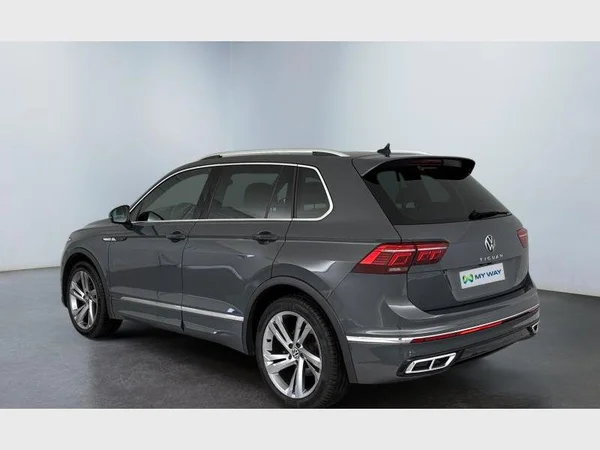 Volkswagen Tiguan (2021) — foto 32 van 35