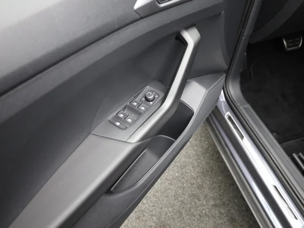 VOLKSWAGEN T-Cross (2022) — foto 5 van 19