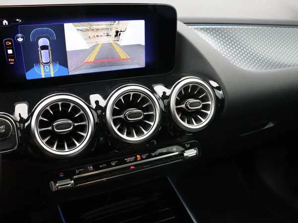 Mercedes-Benz EQA (2025) — foto 7 van 26
