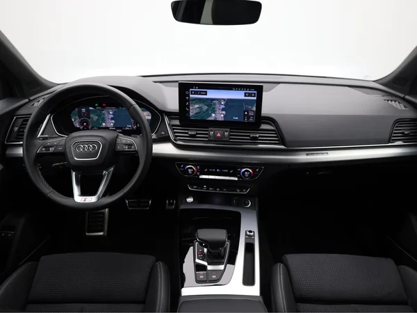 AUDI Q5 PHEV (2023) — foto 25 van 26