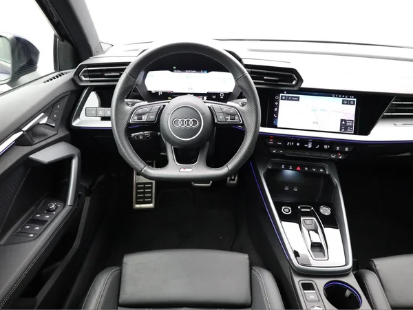AUDI A3 Sedan (2025) — foto 4 van 24