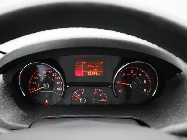 Opel Movano (2023) — foto 37 van 38