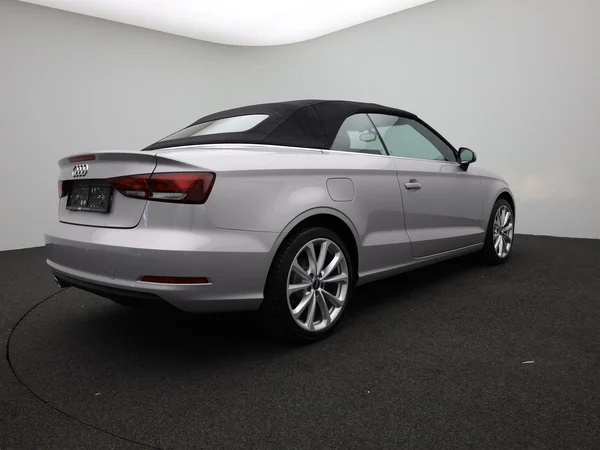 AUDI A3 Cabriolet (2015) — foto 14 van 21