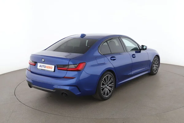 BMW 3-serie (2019) — foto 12 van 16