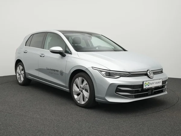 VOLKSWAGEN Golf VIII eHybrid (PHEV) (2026) — foto 12 van 25