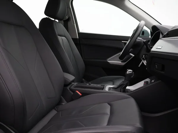 AUDI Q3 PHEV (2022) — foto 25 van 27