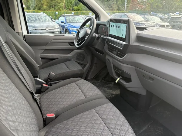 VOLKSWAGEN Transporter T7 30 Fourgon Lwb Dsl (2025) — foto 9 van 24