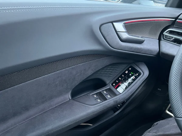 AUDI A5 Avant e-hybrid (PHEV) (2025) — foto 8 van 24
