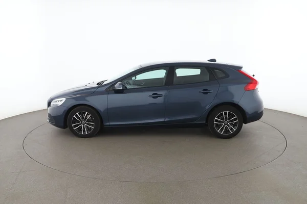 Volvo V40 (2019) — foto 9 van 16