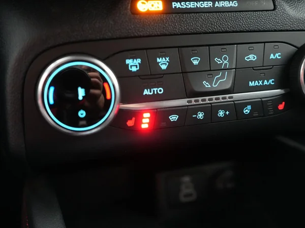 Ford Kuga (2023) — foto 15 van 28
