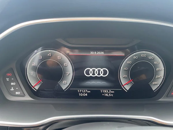 AUDI Q3 Sportback (2025) — foto 19 van 20