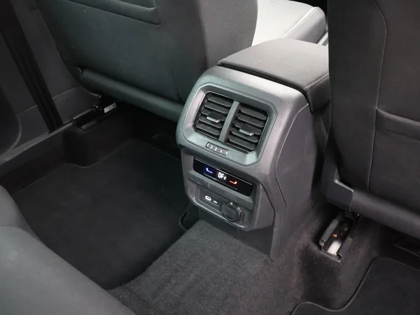 VOLKSWAGEN Tiguan eHybrid (PHEV) (2022) — foto 11 van 27