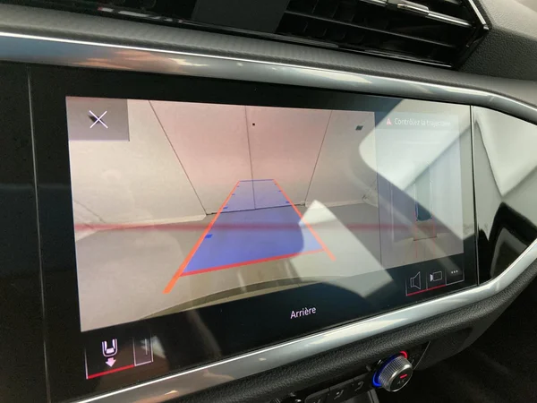 AUDI Q3 PHEV (2022) — foto 2 van 36
