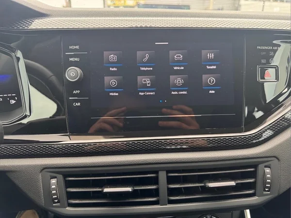 VOLKSWAGEN Polo (2025) — foto 12 van 15