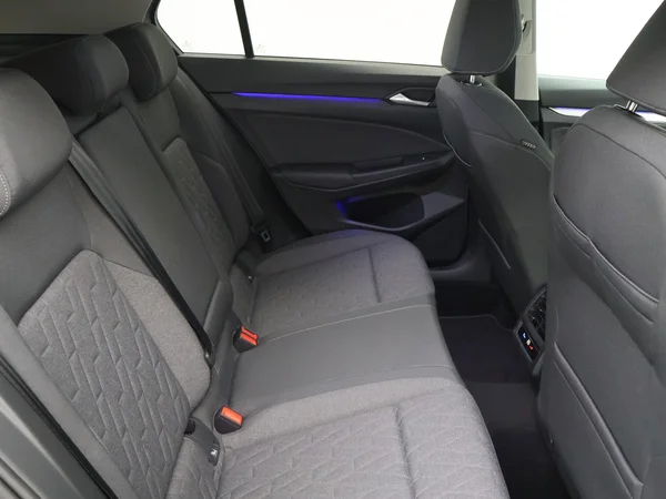 VOLKSWAGEN Golf VIII (2026) — foto 4 van 22