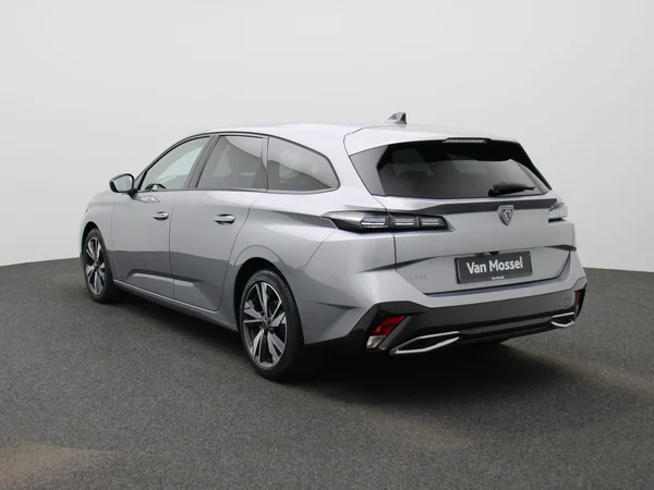 Peugeot 308 (2022) — foto 12 van 40