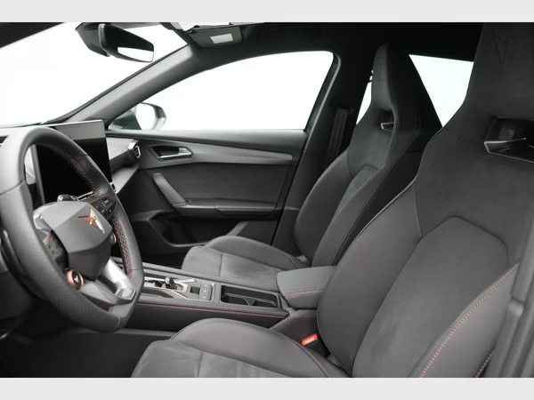 CUPRA Formentor e-Hybrid (PHEV) (2025) — foto 20 van 35