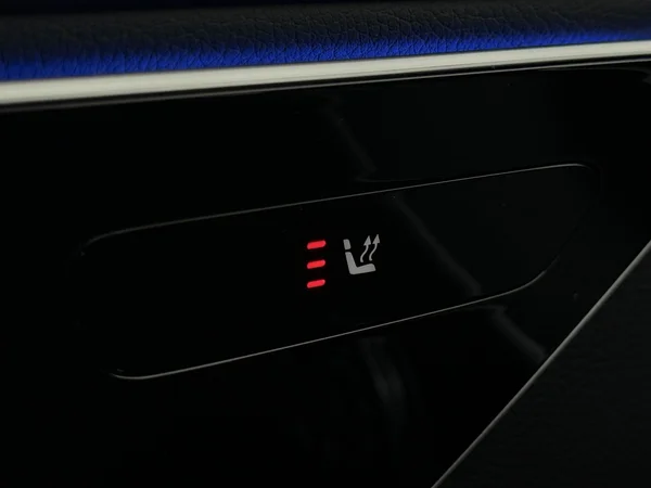 MERCEDES C 180 (2022) — foto 20 van 30