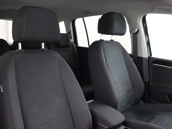 VOLKSWAGEN Touran (2025) — foto 19 van 20