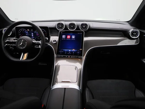 Mercedes-Benz GLC (2025) — foto 33 van 45