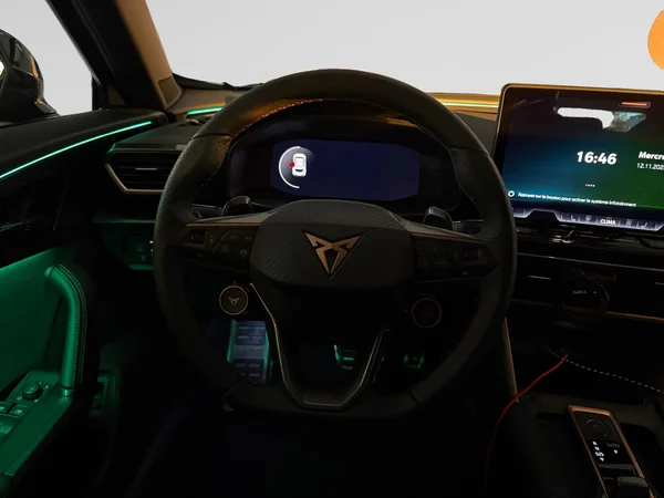 CUPRA Formentor e-Hybrid (PHEV) (2025) — foto 20 van 24