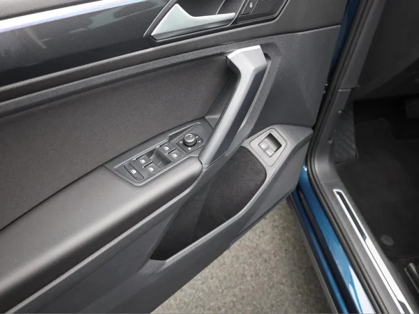 VOLKSWAGEN Tiguan eHybrid (PHEV) (2021) — foto 7 van 21