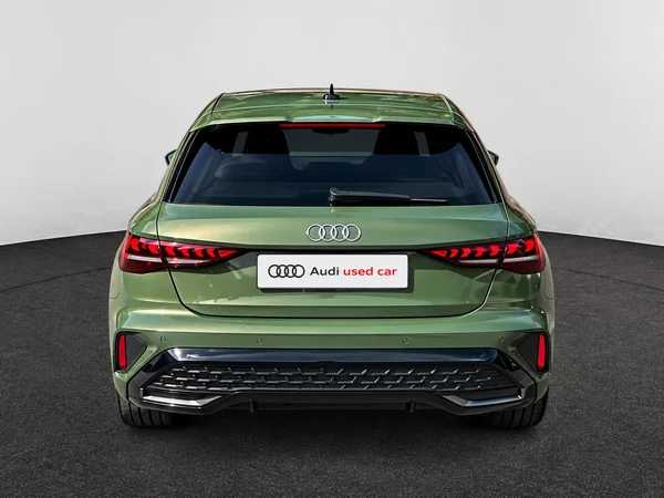 AUDI A3 Sportback (2025) — foto 17 van 21