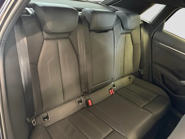 AUDI A3 Allstreet (2025) — foto 14 van 14