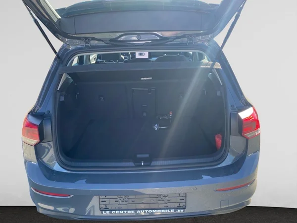 VOLKSWAGEN Golf VIII (2023) — foto 4 van 9