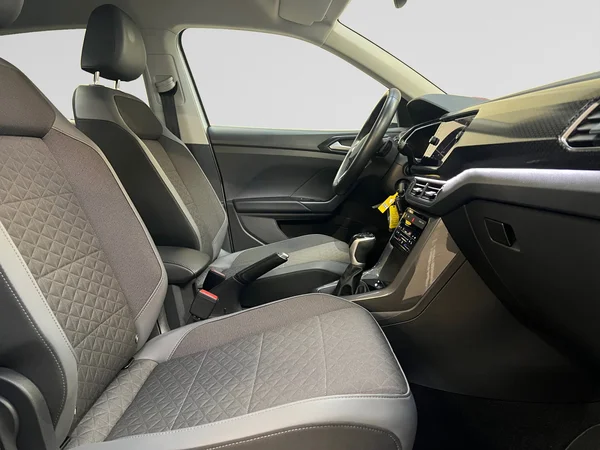 VOLKSWAGEN T-Cross (2023) — foto 5 van 20