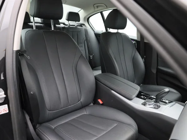 BMW 5 Reeks (2022) — foto 39 van 46