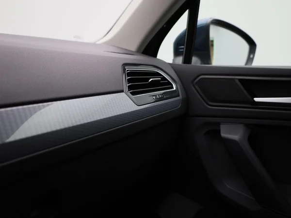 Volkswagen Tiguan (2022) — foto 21 van 41