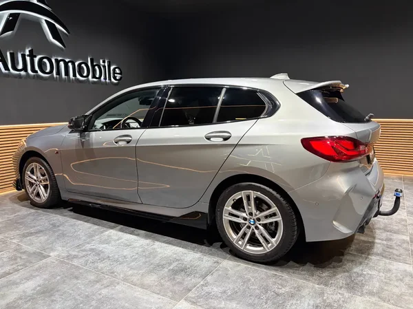 Bmw 118 (2024) — foto 19 van 28