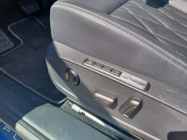 Ford Explorer (2025) — foto 3 van 20
