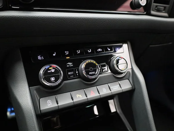 Škoda Kodiaq (2023) — foto 18 van 35